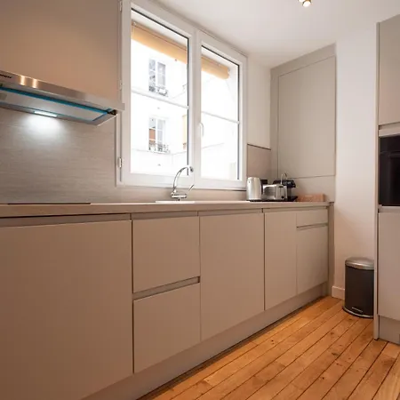 Apartament Lovely Near Canal St Martin Paryż