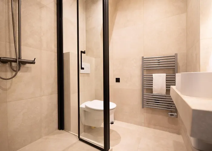 Lovely Near Canal St Martin *