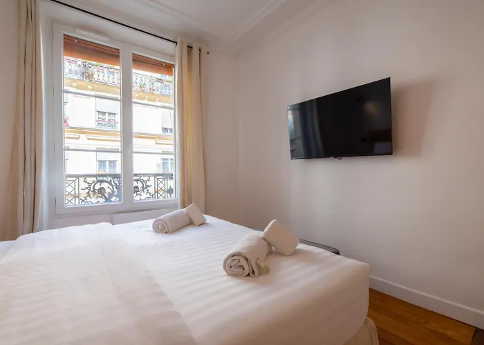 Lovely Near Canal St Martin