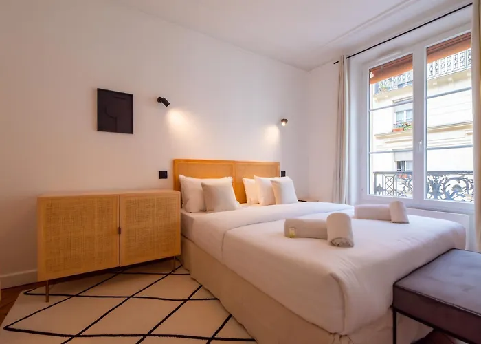 Lovely Near Canal St Martin