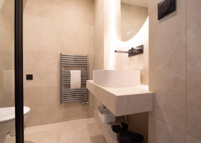 Lovely Near Canal St Martin Apartment *